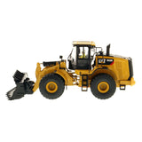 1/50 Scale Diecast Caterpillar 966M Front Loader Toy & Operator