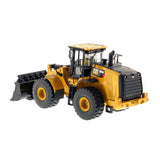 1/50 Scale Diecast Caterpillar 966M Front Loader Toy & Operator