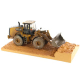 1/50 Scale Diecast Dirty Version Caterpillar 966M Loader Toy & Operator